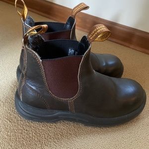Blundstone Leather Chelsea Boot size 7